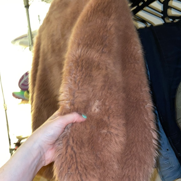 FINAL SALE!🎉STUNNING Faux Fur Pink Rose Cropped Teddy Jacket - Picture 6 of 6